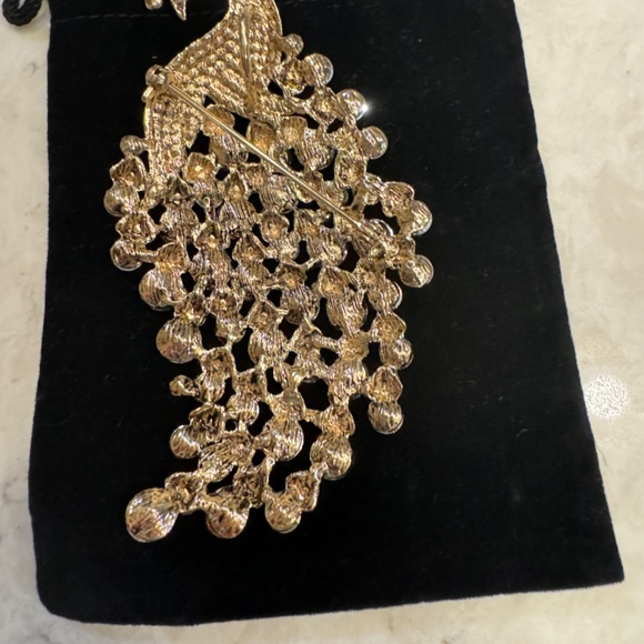 Blue/green large crystal peacock brooch or pendant Cara NY - Picture 4 of 4